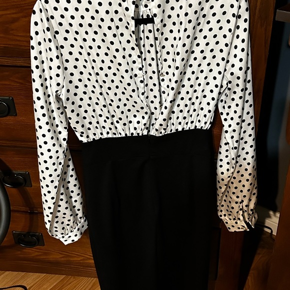 Women’s VENUS Belted Suit Dress - Picture 2 of 4